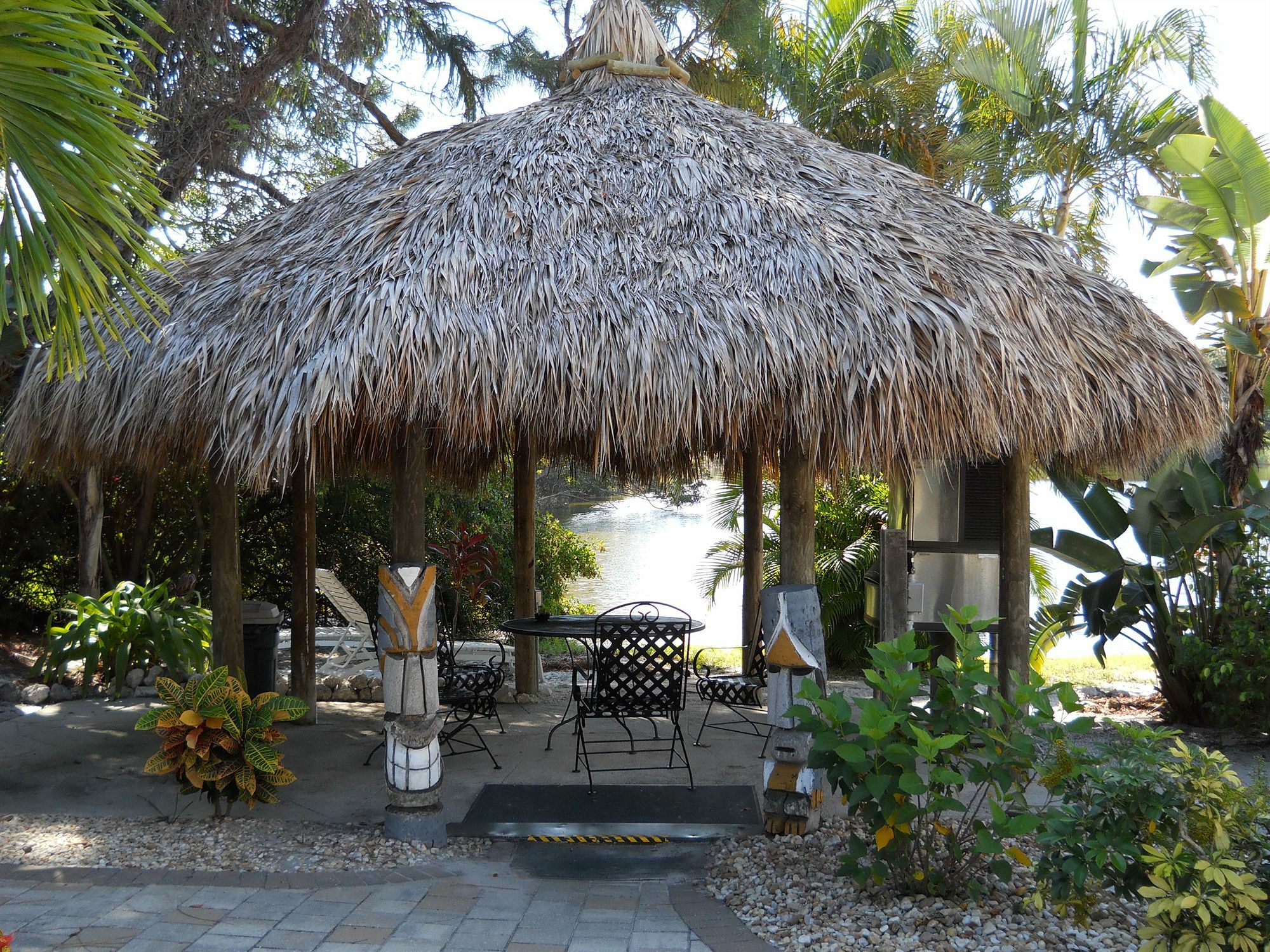 Marco Island Lakeside Inn ภายนอก รูปภาพ
